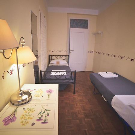 Barcolana Lodge - Hostel Triëst Buitenkant foto