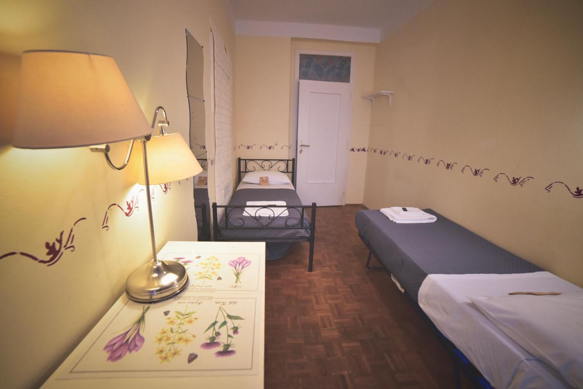 Barcolana Lodge - Hostel Triëst Buitenkant foto